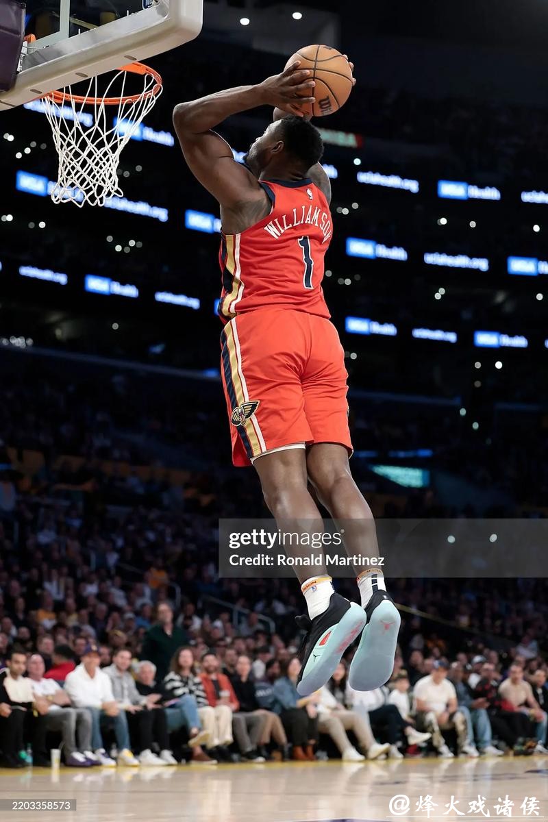 锡安34+10鹈鹕力克步行者 国王送老鹰4连败 锡安34+10鹈鹕力克步行者 国王送老鹰4连败